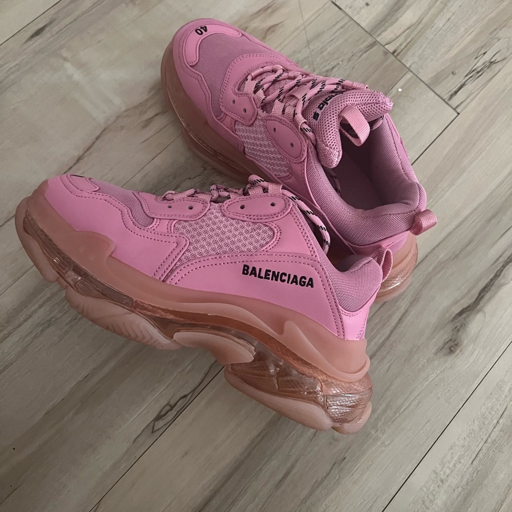 pink balenciaga triple s